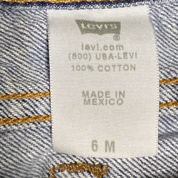 Levi's 545 Medium Wash Frayed Hem Jean Shorts Size 6 - Picture 6 of 7